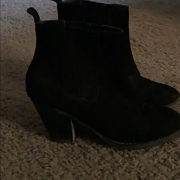 Short Boots - Picture 4 of 4